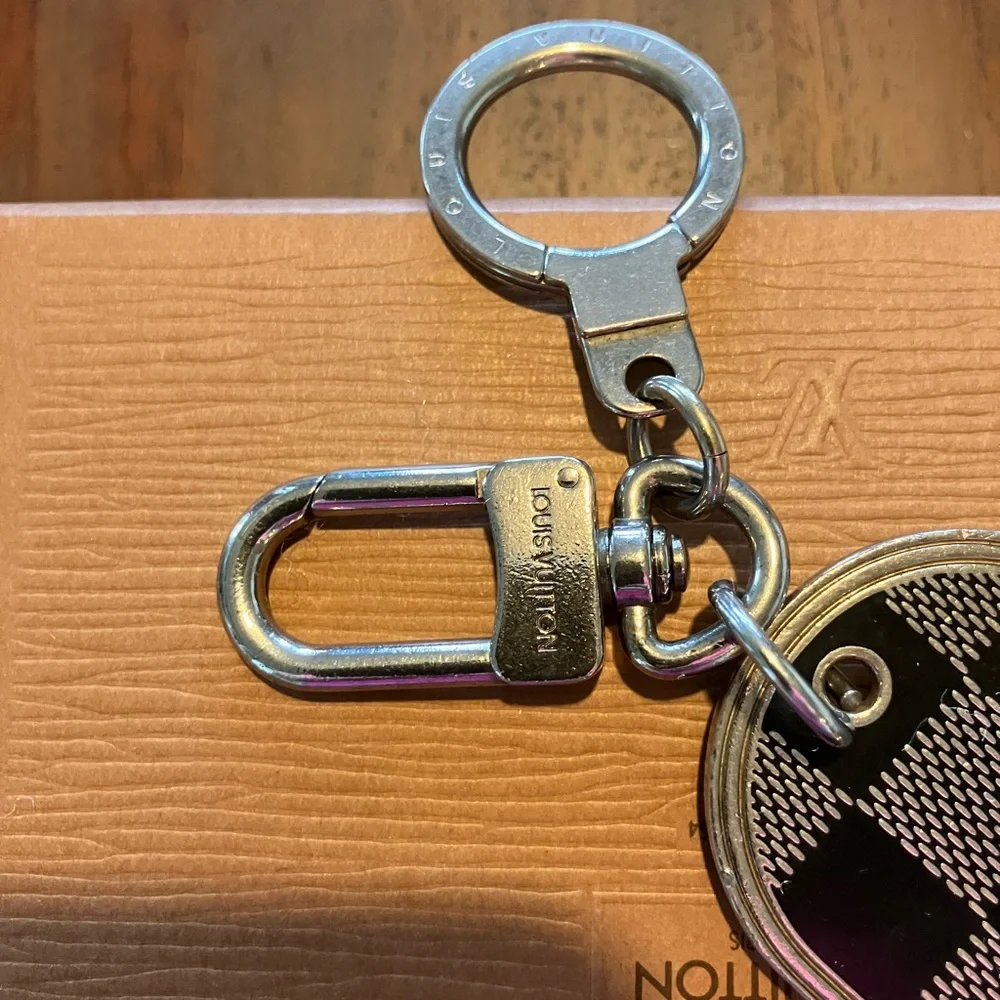 Louis Vuitton Checkered Black and Gray Key Holder or purse charm - Picture 3 of 5